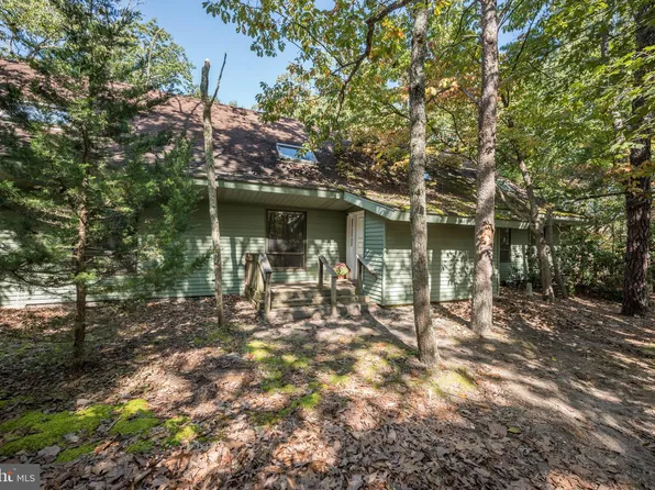 10 Pinecrest Dr, Medford, NJ 08055