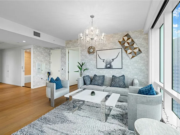 877 Francisco St #4111 — Photo 4