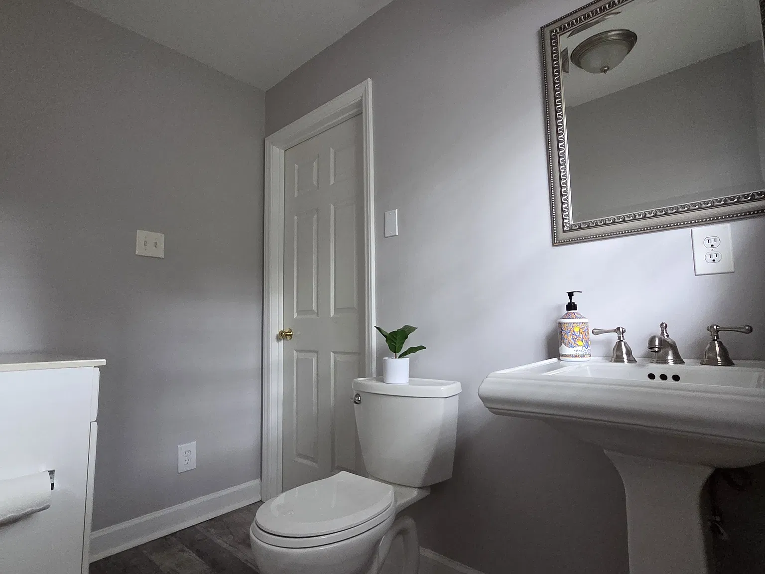 3 bed, 2.5 bath, 2101 sqft, $2,300 — Photo 4