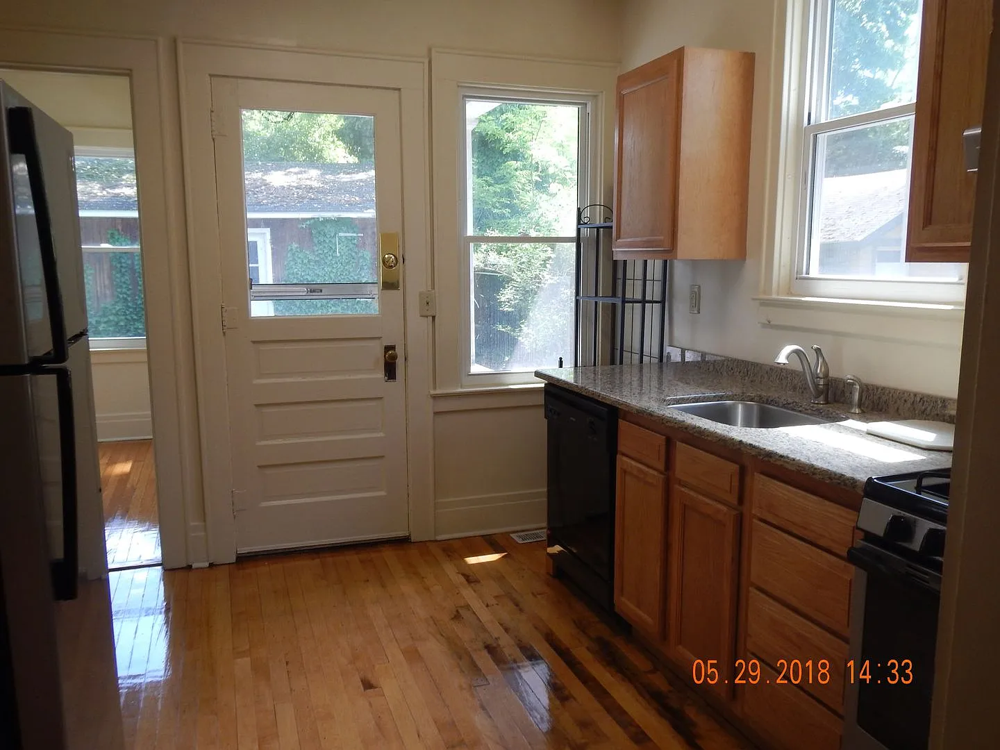 210 Clarke - Available 6/1/27 - Beautiful Corner Lot Home On Quiet Residential Street — Photo 2
