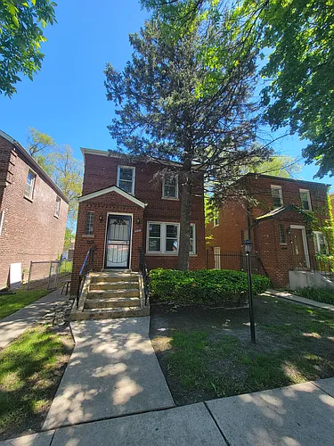 10529 S Eberhart Ave Photo 1
