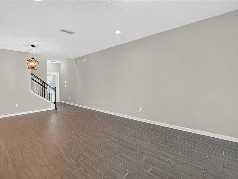 698 Cherry Elm Dr — Photo 11