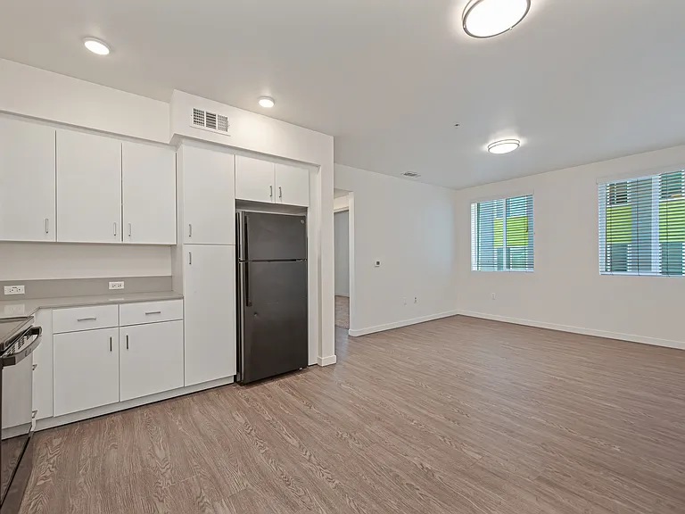 First Point Apartments — Photo 7