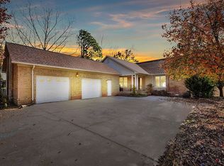 754 Dayflower Ct, Vass, NC 28394