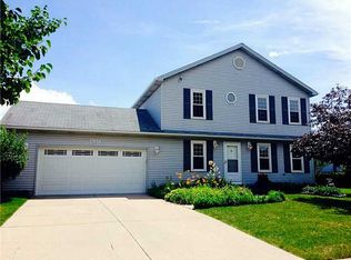 2816 Hartley St, Oregon, OH 43616