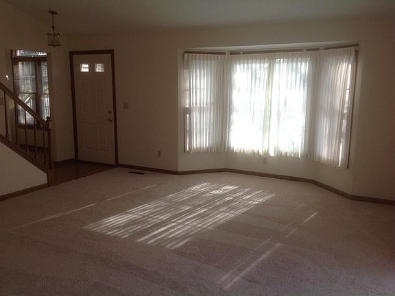 5th image of 19408 Bradford Ct