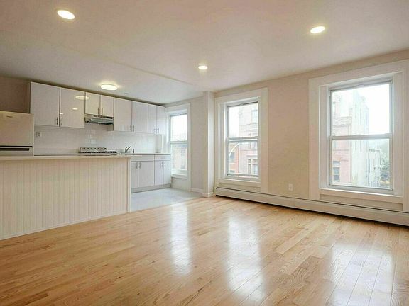3rd image of 62 Putnam Ave #3A
