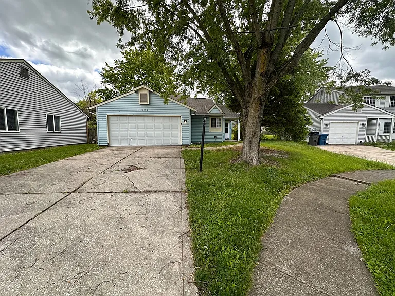 11029 Amburg Ct — Photo 17
