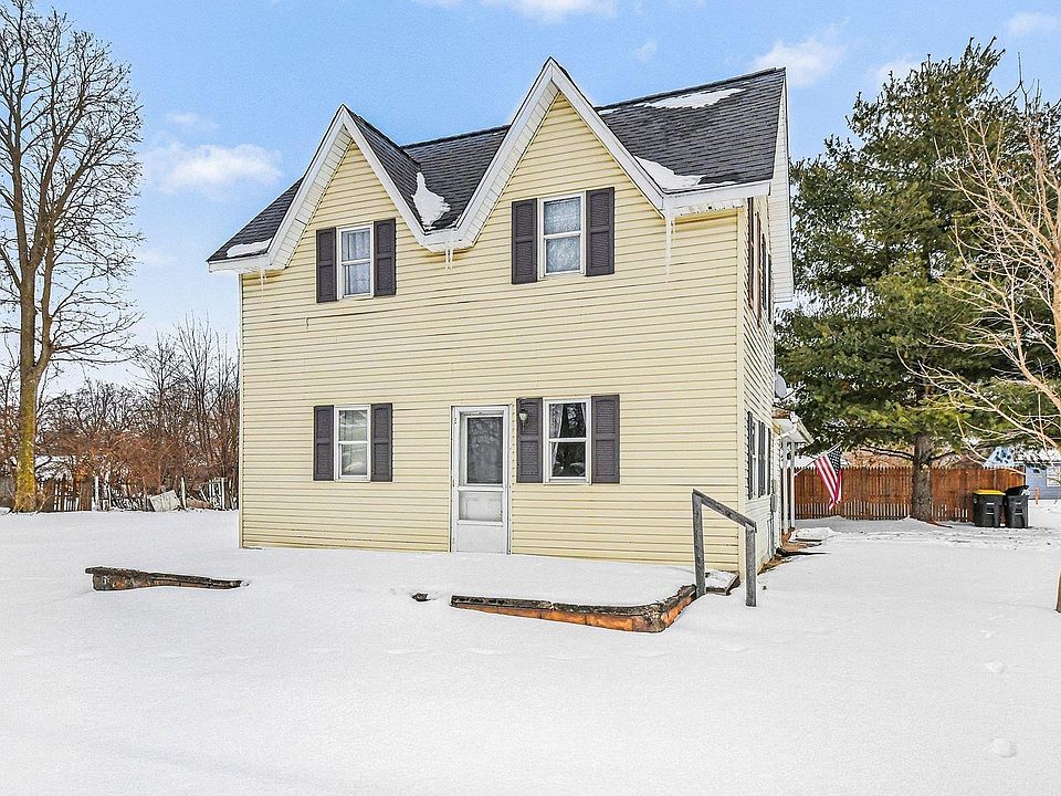 1st image of 602 N Maple St