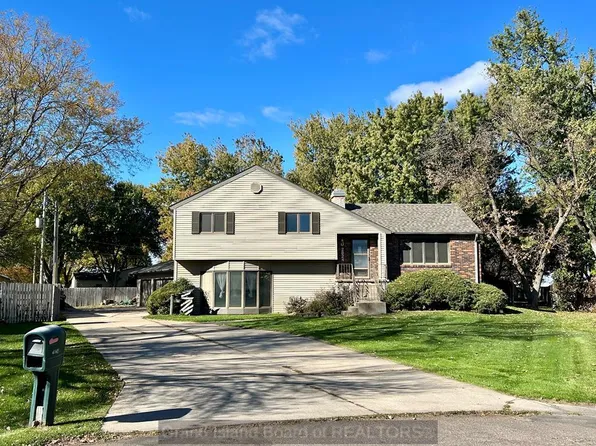 2824 Fort Worth Ave, Grand Island, NE 68803