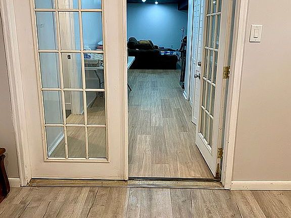 entryway into basement