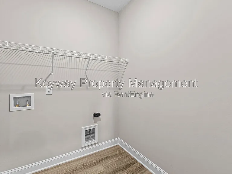2120 Denmark Ave SE — Photo 7