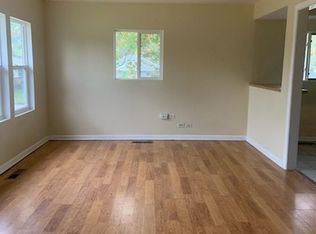 151 Shabbona Dr, Park Forest, IL 60466