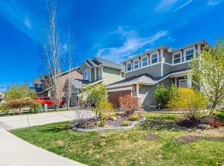 67 W Auburn Sound Mnr SE, Calgary, AB T3M 0G5