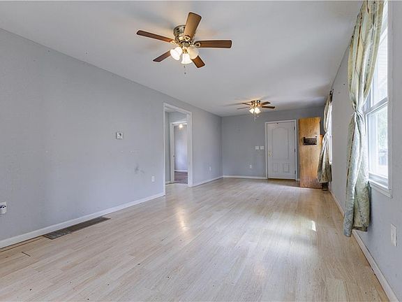 5th image of 2924 N 11th St