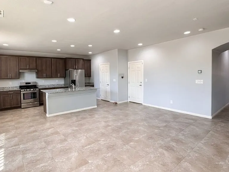 4727 High Anchor St — Photo 7