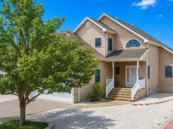 232 Montclair Rd S, Barnegat, NJ 08005