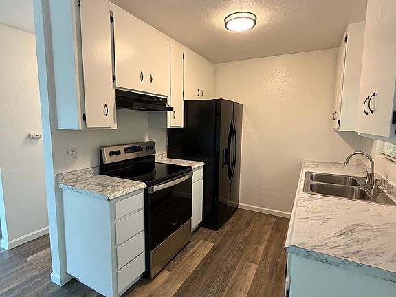 2nd image of 1717 Mission Blvd