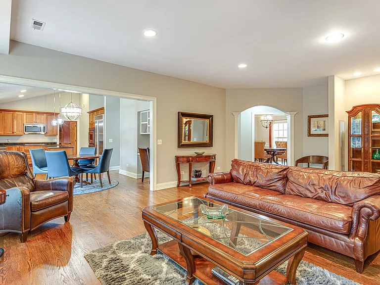 420 Ravine Park Dr — Photo 4