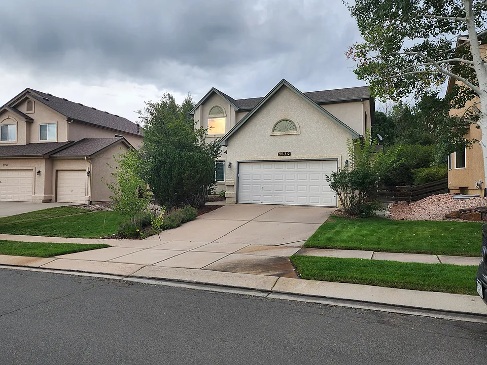 1572 Lily Lake Dr