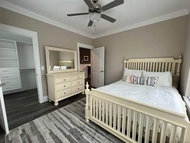 12 White Street — Photo 15