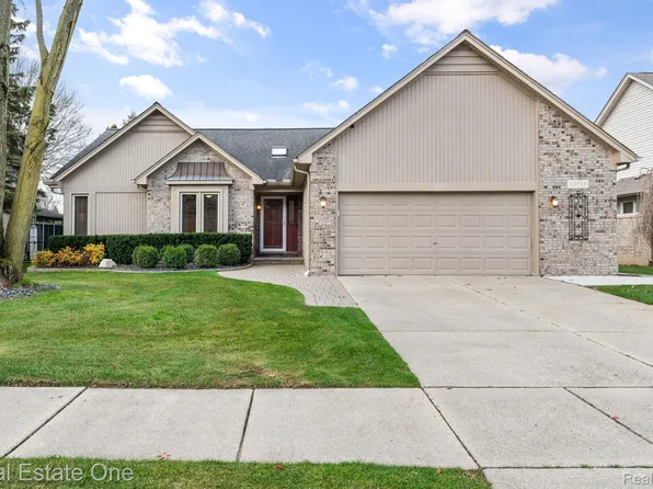 39789 Brylor Ct, Clinton Township, MI 48038