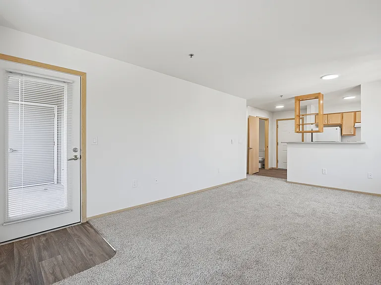 Terrace At Columbia Knoll Apartments — Photo 6