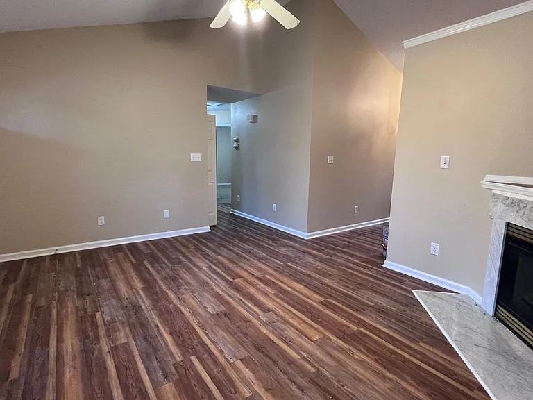 212 Walnut Creek Dr — Photo 6