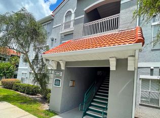 18001 Richmond Place Dr APT 820, Tampa, FL 33647
