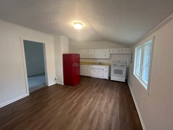 701 N High St #2, Winchester, TN 37398