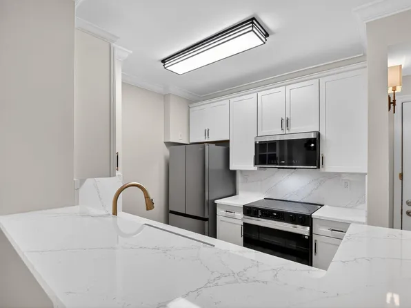 630 Sapodilla Ave APT 412, West Palm Beach, FL 33401
