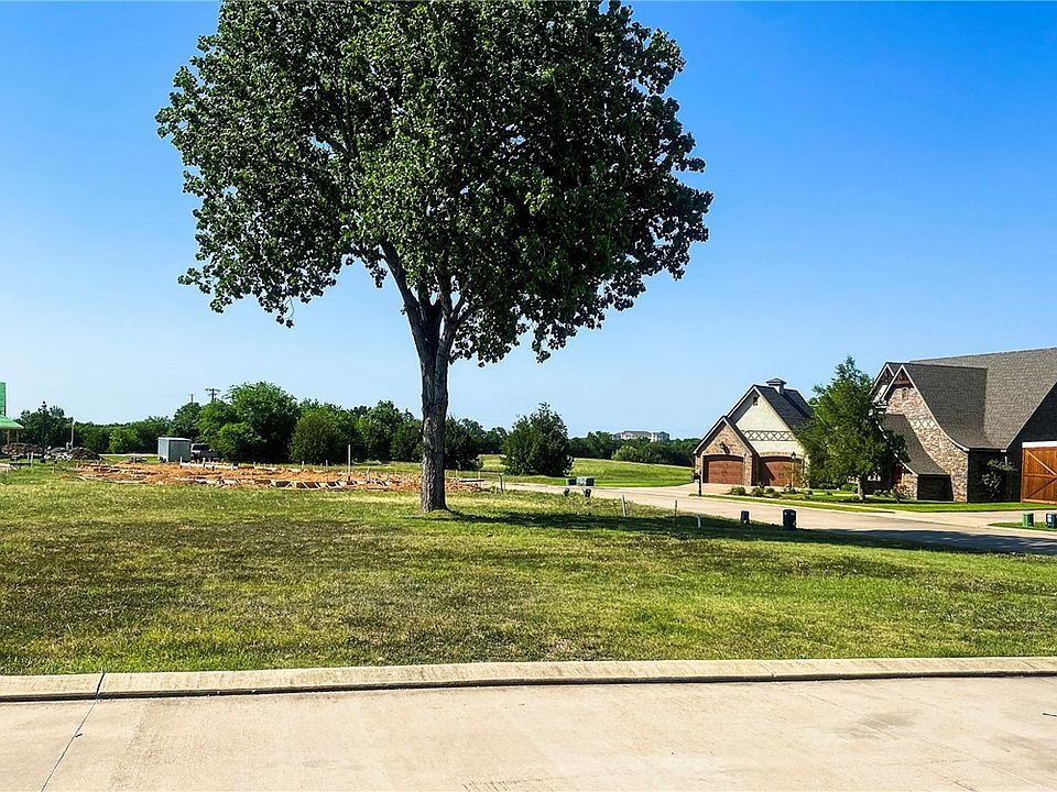 1st image of Charleston Park Dr