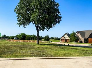 Charleston Park Dr, Woodway, TX 76712