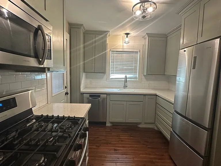 224 E Prospect St — Photo 6