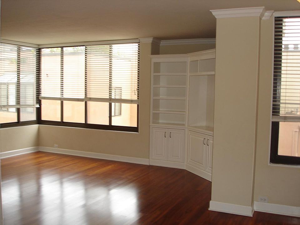 1st image of 152 Lombard St APT 403