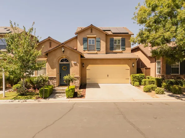 3637 Utah Ln, Clovis, CA 93619