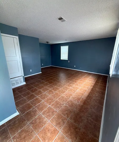 2840 Brewer Ave — Photo 8
