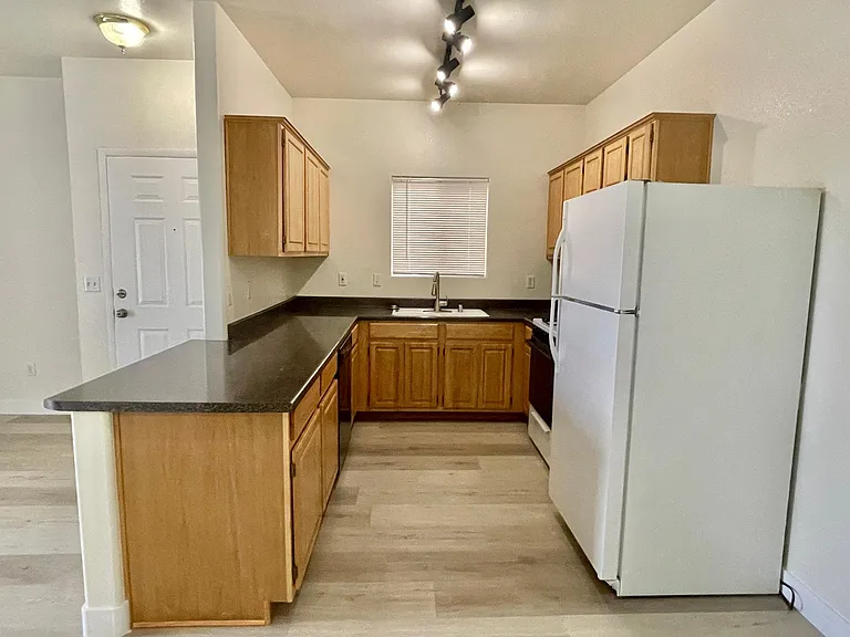 5650 E Sahara Ave #2051 — Photo 4