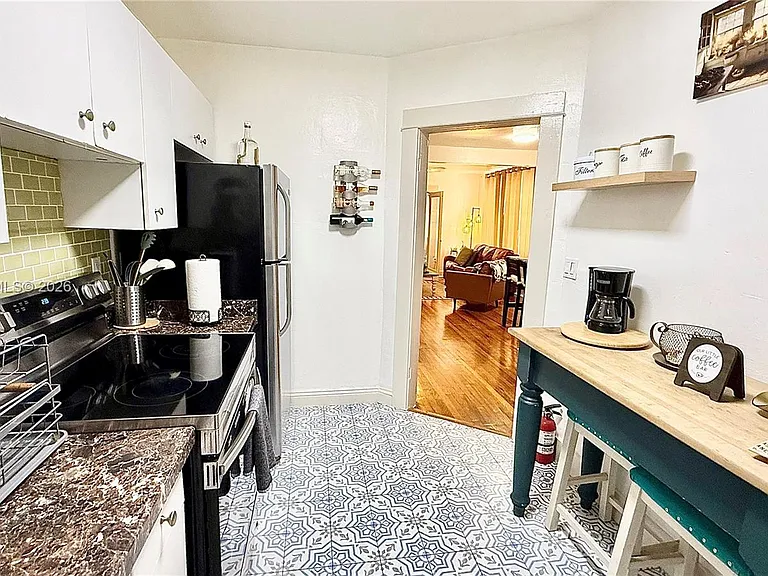 2153 SW 14th Ter #2 — Photo 7