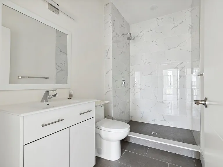 1221 E Fletcher St #310A — Photo 38