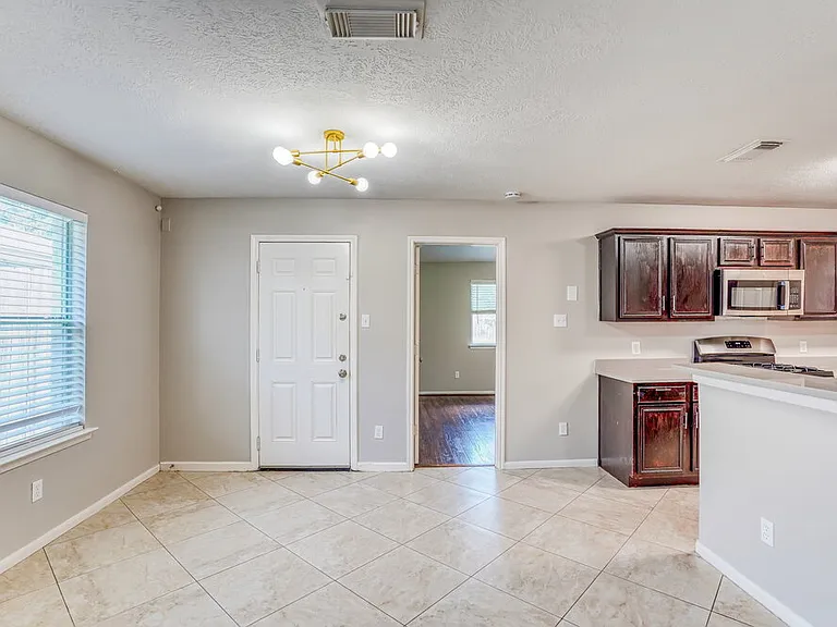 6614 High Stone Ln — Photo 5