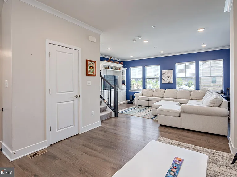 618 Chalcedony Ln — Photo 25