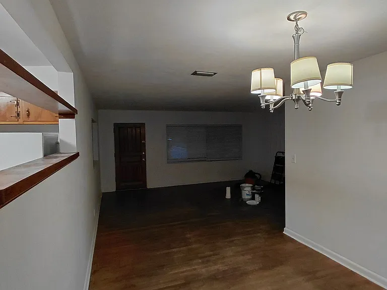 530 Byron Rd — Photo 5