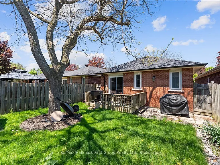 121 Ribblesdale Dr — Photo 26