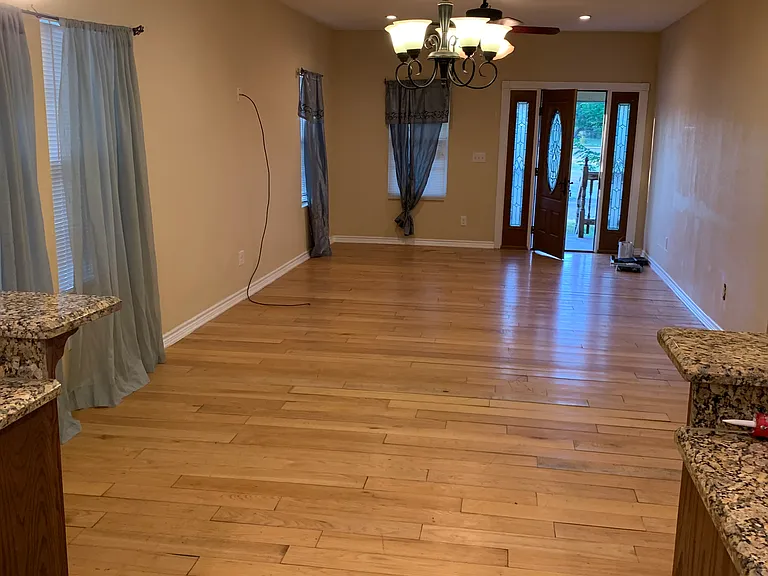 503 W Mesquite Ave — Photo 3