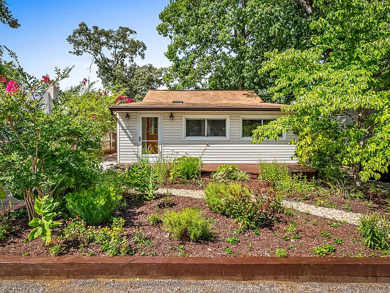 530 Highland Dr — Photo 33