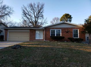 121 Keene Ct, Saint Charles, MO 63303
