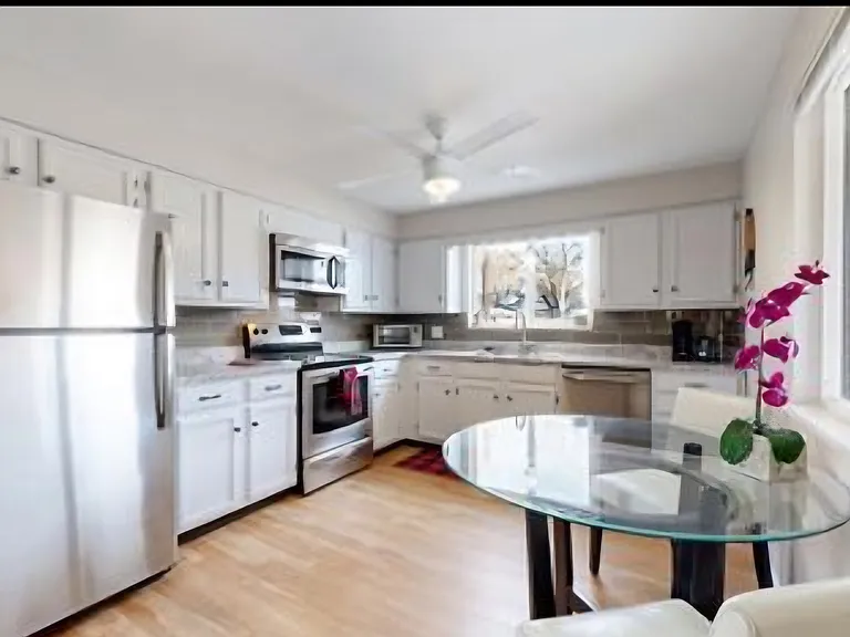 5839 Newcombe Ct — Photo 4