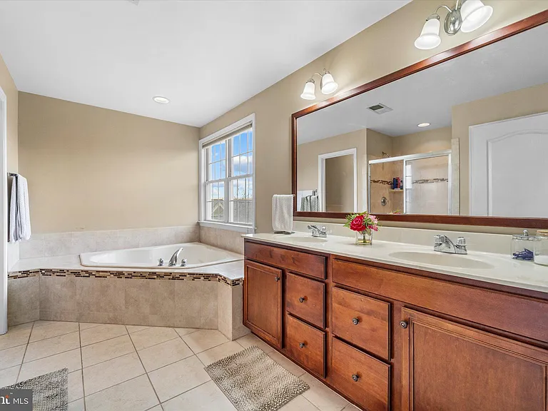 15119 Kroll Ln — Photo 27