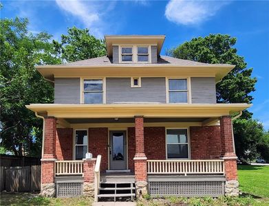 306 W 39th Ter, Kansas City, MO, 64111